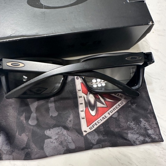 Oakley Sunglasses - Gibston Prism Polarized